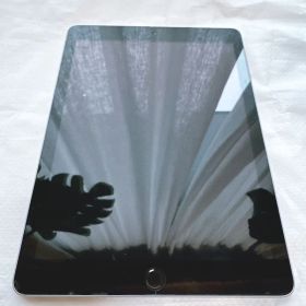 iPad 無印 第6世代 32GB