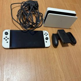 Nintendo Switch 有機EL白、クロミのケース