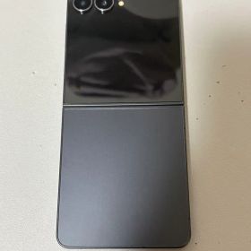 超美品 Galaxy Z Flip7 12+256GB ブラック 香港版