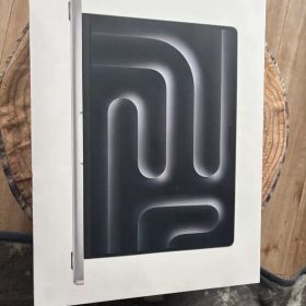 新品・未開封】MacBook Pro 14インチ M3 Pro