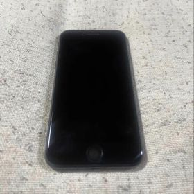 Apple iPhone SE 第二世代ブラック 本体