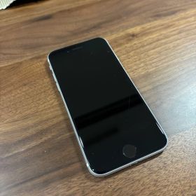 iPhone SE (第2世代) 64GB