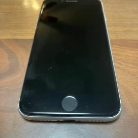 Apple iPhone SE第二世代128GB 本体 ホワイト White