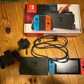 Nintendo Switch 本体 青/赤 Joy-Con