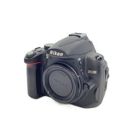 Nikon◆デジタル一眼カメラ D5000 ダブルズームキット
