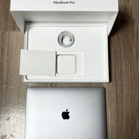 MacBook Pro 13インチ 2017 メモリ16GB 純正充電器・箱付き