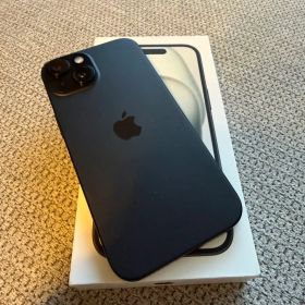 【使用少】iPhone15 128GB バッテリー96% 箱・充電器付 サブ機