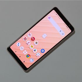 アローズ(arrows)のarrows Be4 F-41A ゴールド ドコモSIMロック解除品(スマートフォン本体)