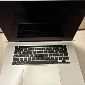 極美品・バッテリー新品 MacBook Pro 16インチi9 64GB 1TB