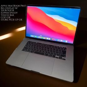 Apple MacBook Pro 16インチ 32GB/512GB