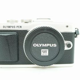オリンパス OLYMPUS ミラーレス一眼 ボディ フォーサーズ シルバー PEN Lite E-PL7 【中古】