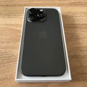iPhone16Pro 512GB ブラックチタニウム Apple整備品