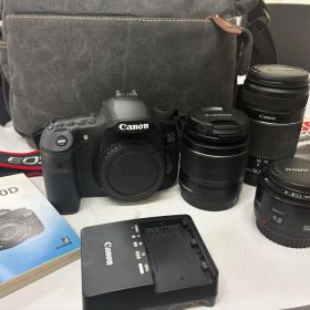 ✨Canon EOS 60D✨ダブルレンズセット✨単焦点レンズ付き、その他色々