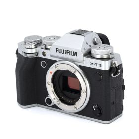 FUJIFILM（富士フイルム） FUJIFILM X-T5 ボディ [シルバー] _GP00013292