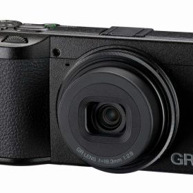 【ポイント10倍】 リコー デジタルカメラ RICOH GR IV [画素数：2574万画素(有効画素) 撮影枚数：250枚] 【P10倍】