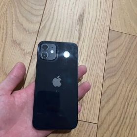 Apple iPhone 12 ブラック 本体