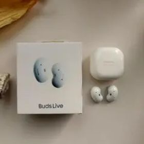 Galaxy Buds Live ホワイト ワイヤレスイヤホン