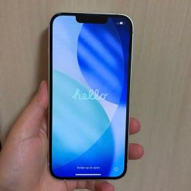 Apple iPhone 13 ホワイト 本体