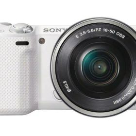 【中古】SONY ミラーレス一眼 NEX-5T パワーズームレンズキット シルバー NEX-5TL-S
