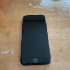 新品バッテリー交換済み iPhone 7 Jet Black 128 GB au(スマートフォン本体)