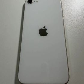 Apple iPhone SE (第3世代) ホワイト 本体