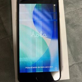 Apple iPhone SE (第3世代) ホワイト 本体