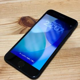 バッテリー新品 iPhoneSE第3世代64GB SIMフリー yy17700e