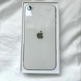 Apple iPhoneSE 第3世代 本体 ホワイト