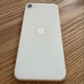 Apple iPhone SE3 ホワイト 本体 第3世代