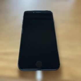 SIMフリー iPhoneSE 第3世代 64GB バッテリー81%(純正)