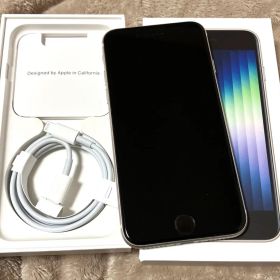 【超美品】iPhone SE 第3世代 64 GB スターライトSIMフリー箱付