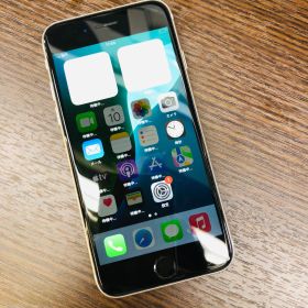 【訳あり品】iPhone SE (第3世代) au 64GB ホワイト