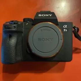 ★値下げ★三脚おまけ付★α7IIIミラーレス一眼カメラ ブラックILCE-7M3
