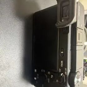 Sony α6400 E PZ 16-50mm レンズ付き