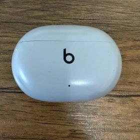 Beats Studio Buds ワイヤレスイヤホン 中古