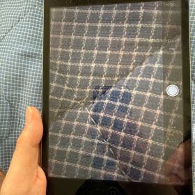 iPad本体 MF432J/A 12.7GB