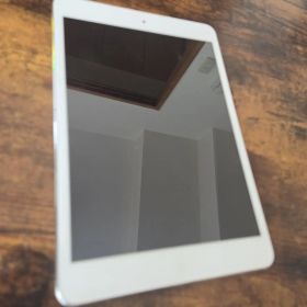 iPad mini第1世代】iPad mini ホワイト MD532J/A 中古
