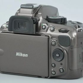 【中古】Nikon ニコン D5200 ブロンズ デジタル一眼レフカメラ シャッター回数僅少