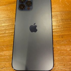 美品Apple iPhone 12Pro 256GB パシフィックブルー