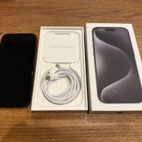 Apple iPhone15pro 256GB ブラックチタニウム SIMフリー