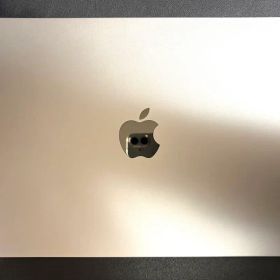 【美品】M2 MacBook Air 13.6-inch