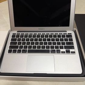 MacBook Air 11インチ 2010