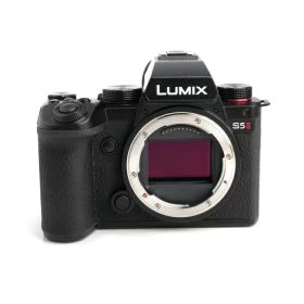 【中古】 (パナソニック) Panasonic S5II [DC-S5M2］【中古カメラ デジタル一眼】 ランク：AB