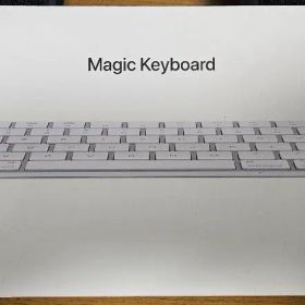 【極美品】Apple Magic Keyboard US (MLA22LL/A)