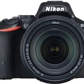 【中古】Nikon デジタル一眼レフカメラ D5500 18-140 VR レンズキット ブラック 2416万画素 3.2型液晶 タッチパネル D5500LK18-140BK