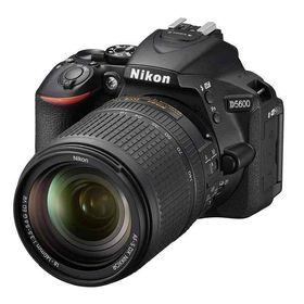 【中古】 Nikon デジタル一眼レフカメラ D5600 18-140 VR レンズキット ブラック D5600LK18-140BK 当店保証30日間 人気 ミラーレス 一眼レフ 交換レンズ カメラ