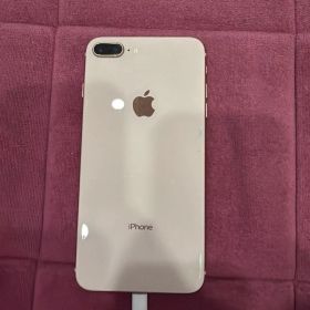Apple iPhone 8 Plus 本体