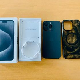 iPhone15ProMAX 256GB ブラックチタニウム美品 SIMフリー