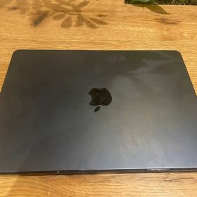 MacBook Air M2 2022 メルカリの新品＆中古最安値 | ネット最安値の