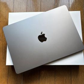 MacBook Air m2 カバー、保護ケース付属